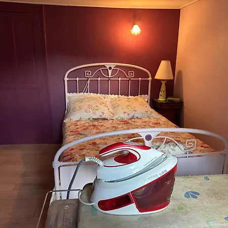 Holiday home La Maison D'emilia Verdure Et Murmure De L'eau Viviers-sur-Chiers